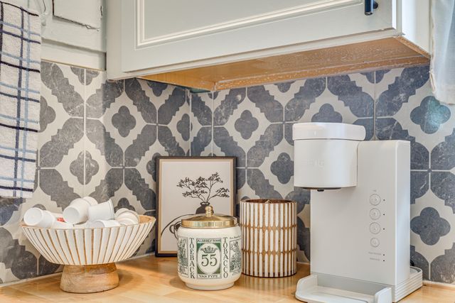 411 Valley Forge Road, West Palm Beach, FL 33405