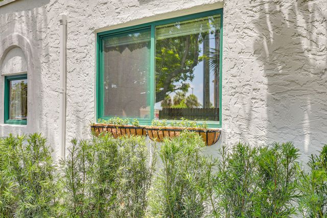 411 Valley Forge Road, West Palm Beach, FL 33405