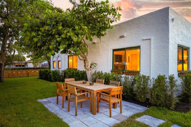 411 Valley Forge Road, West Palm Beach, FL 33405