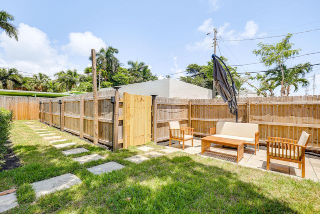 411 Valley Forge Road, West Palm Beach, FL 33405