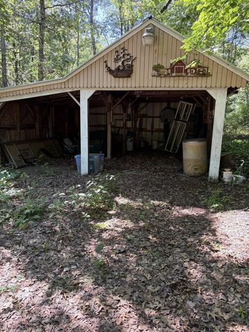 8713 N 3rd Court, Westfield, WI 53964