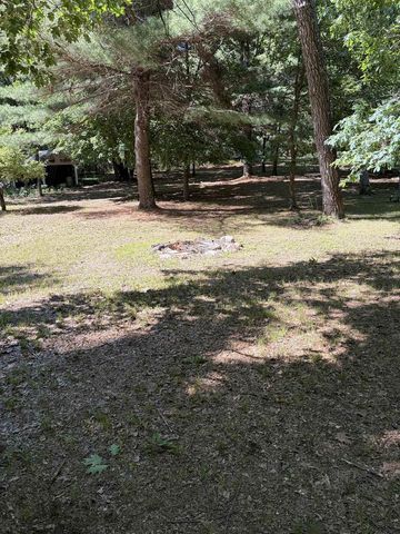 8713 N 3rd Court, Westfield, WI 53964