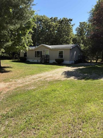 8713 N 3rd Court, Westfield, WI 53964