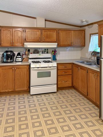 8713 N 3rd Court, Westfield, WI 53964
