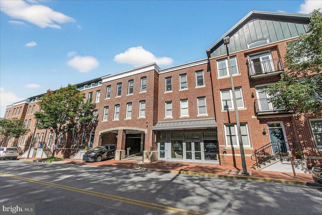 Image 101 of property listing at 35 E ALL SAINTS ST #111, Frederick, MD 21701