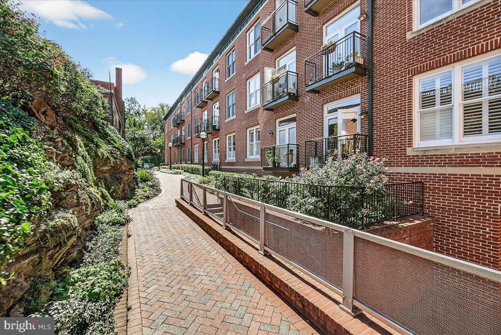 Image 106 of property listing at 35 E ALL SAINTS ST #111, Frederick, MD 21701