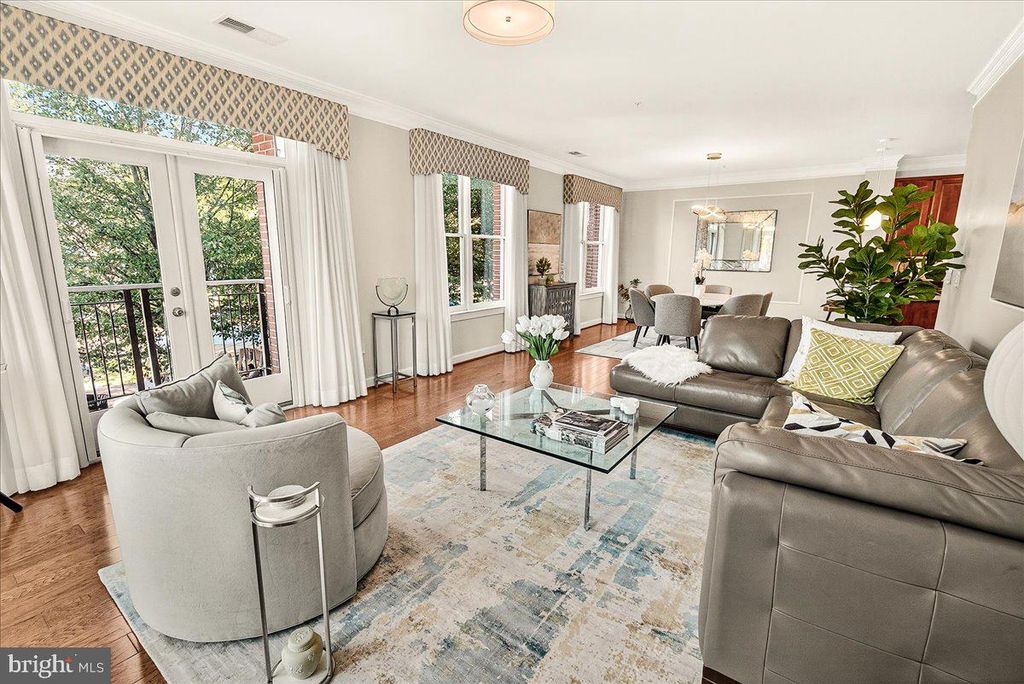 Image 11 of property listing at 35 E ALL SAINTS ST #111, Frederick, MD 21701