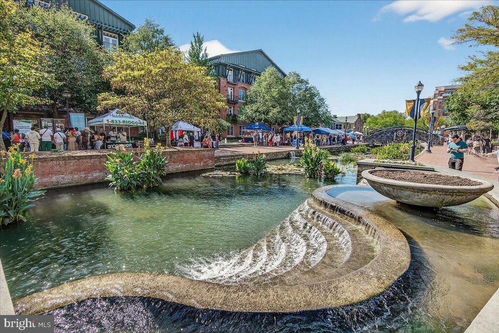 Image 116 of property listing at 35 E ALL SAINTS ST #111, Frederick, MD 21701