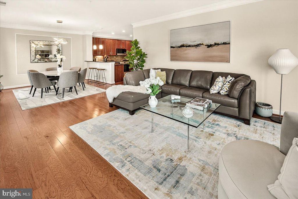 Image 12 of property listing at 35 E ALL SAINTS ST #111, Frederick, MD 21701