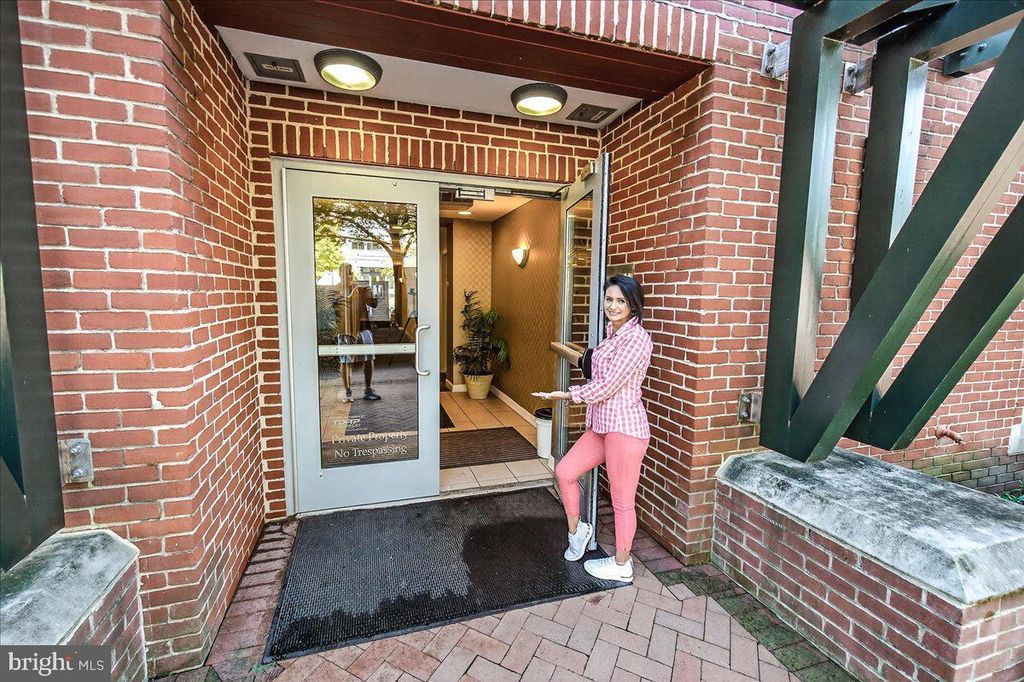 Image 140 of property listing at 35 E ALL SAINTS ST #111, Frederick, MD 21701