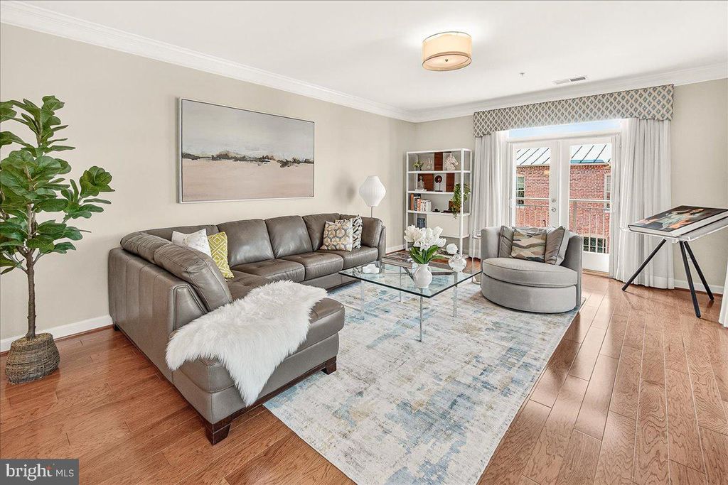 Image 15 of property listing at 35 E ALL SAINTS ST #111, Frederick, MD 21701