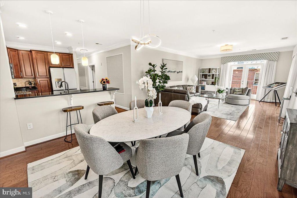 Image 20 of property listing at 35 E ALL SAINTS ST #111, Frederick, MD 21701