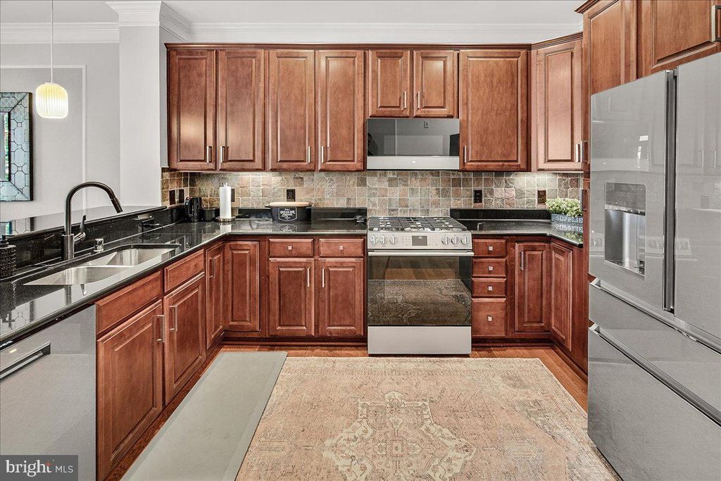 Image 25 of property listing at 35 E ALL SAINTS ST #111, Frederick, MD 21701