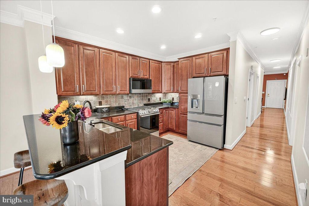 Image 29 of property listing at 35 E ALL SAINTS ST #111, Frederick, MD 21701