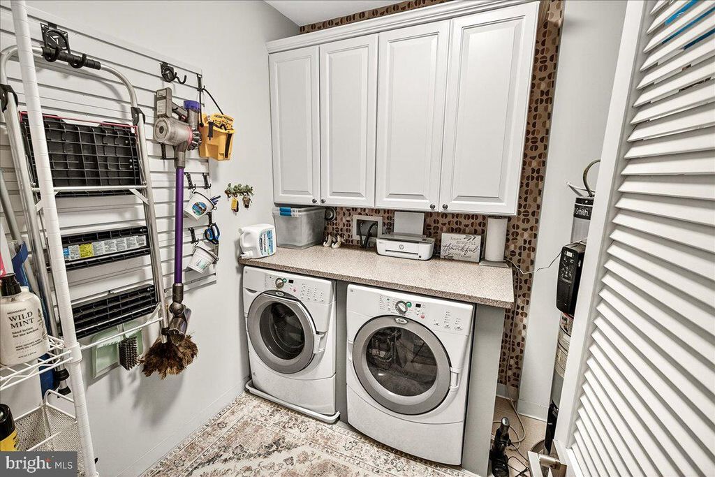 Image 37 of property listing at 35 E ALL SAINTS ST #111, Frederick, MD 21701