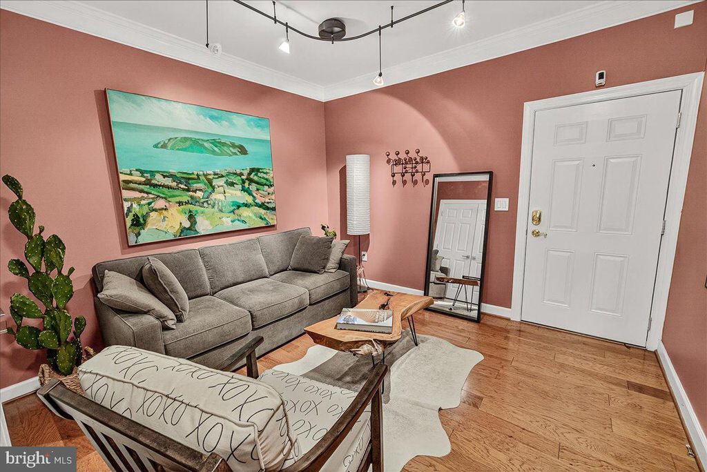Image 45 of property listing at 35 E ALL SAINTS ST #111, Frederick, MD 21701