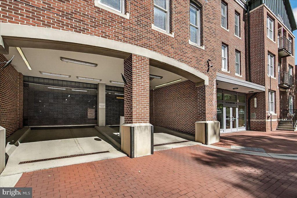 Image 51 of property listing at 35 E ALL SAINTS ST #111, Frederick, MD 21701