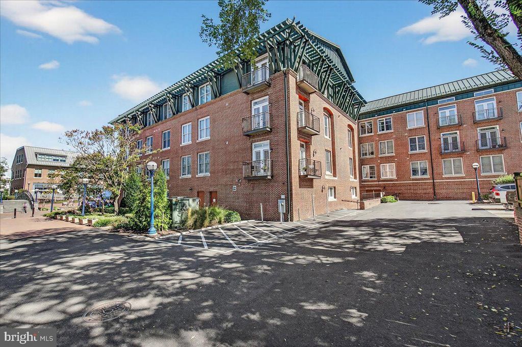 Image 99 of property listing at 35 E ALL SAINTS ST #111, Frederick, MD 21701