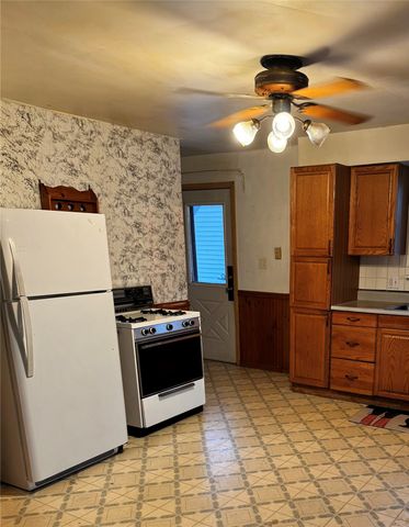 3912 LAKE PLEASANT Road, Erie, PA 16504