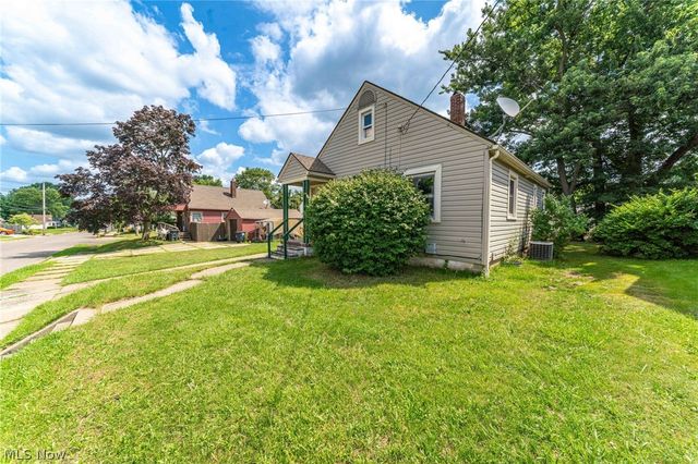 1347 Hammel Street, Akron, OH 44306