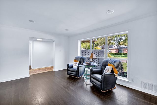 312 W Rio Grande Street, Garland, TX 75041