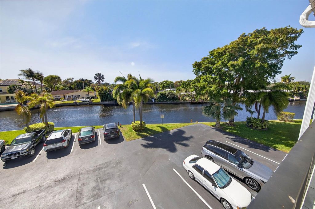 3004 NE 5th Terrace 305-C, Wilton Manors, FL 33334