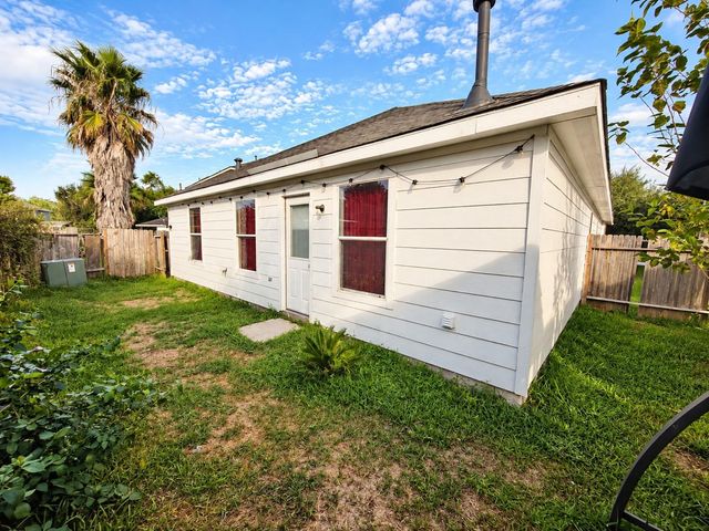 9314 Chamisal Court, Humble, TX 77396