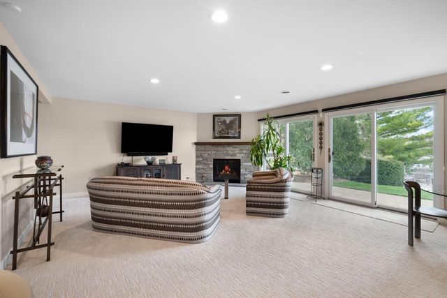 N50W35310 Wisconsin AVENUE, Oconomowoc, WI 53066