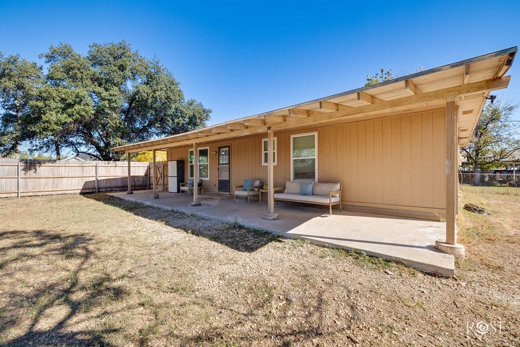 Image 20 of property listing at 713 E 46th St, San Angelo, TX 76903