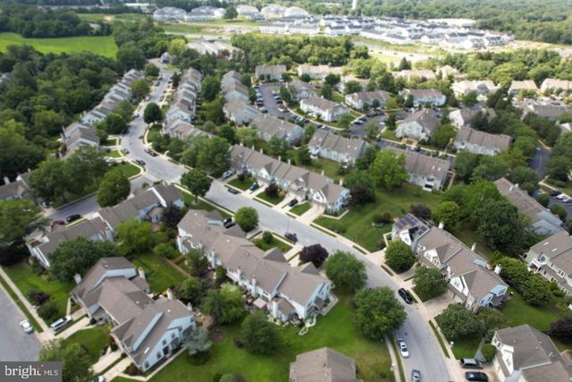 111 SANDHURST DR, Mount Laurel, NJ 08054