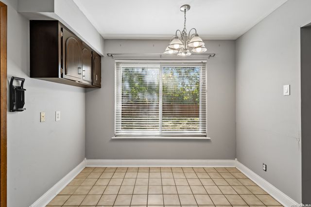 506 CORDOBA DR, Universal City, TX 78148