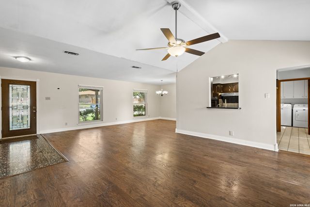 506 CORDOBA DR, Universal City, TX 78148
