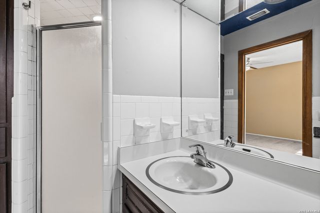 506 CORDOBA DR, Universal City, TX 78148