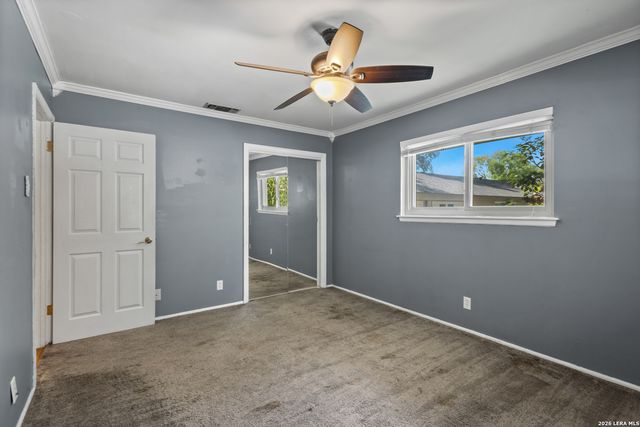 506 CORDOBA DR, Universal City, TX 78148