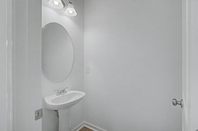 1395 English Oak Drive, Clarksville, TN 37043