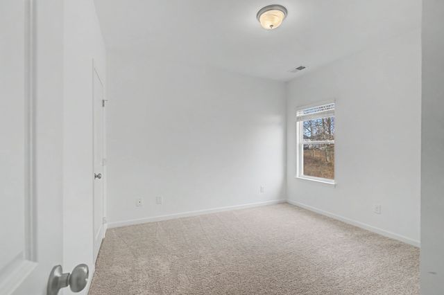 1395 English Oak Drive, Clarksville, TN 37043