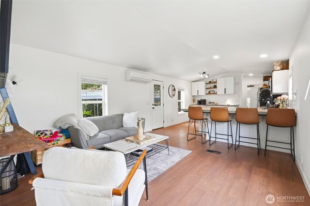 915 Dyer Road, Sultan, WA 98294