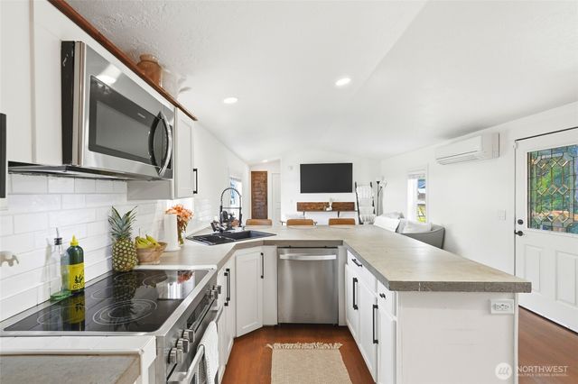 915 Dyer Road, Sultan, WA 98294