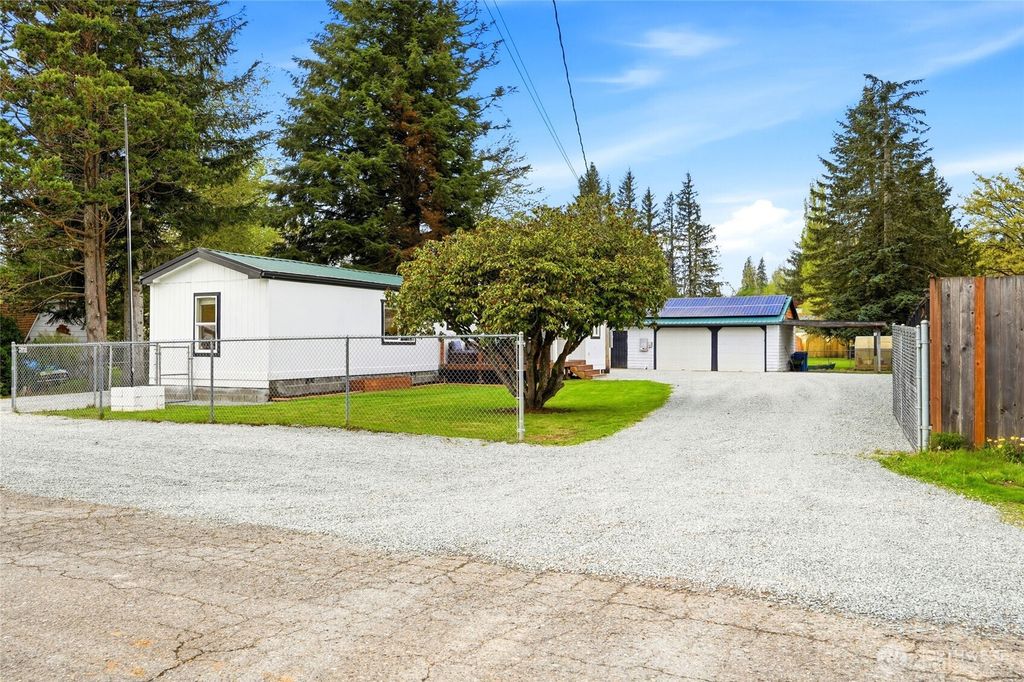915 Dyer Road, Sultan, WA 98294