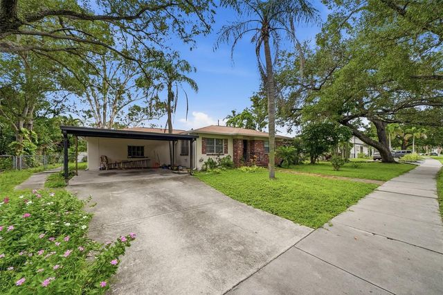 500 W DAVIS BOULEVARD, Tampa, FL 33606