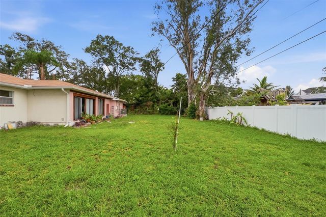 500 W DAVIS BOULEVARD, Tampa, FL 33606