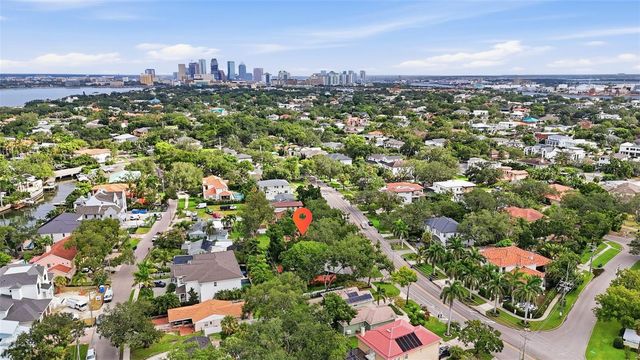500 W DAVIS BOULEVARD, Tampa, FL 33606