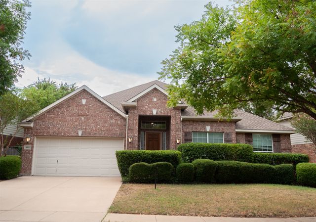 4821 Bellflower Way, Fort Worth, TX 76123