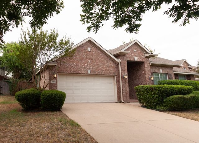 4821 Bellflower Way, Fort Worth, TX 76123