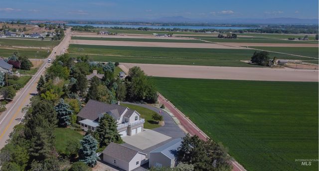 8864 Rim Rd, Nampa, ID 83686