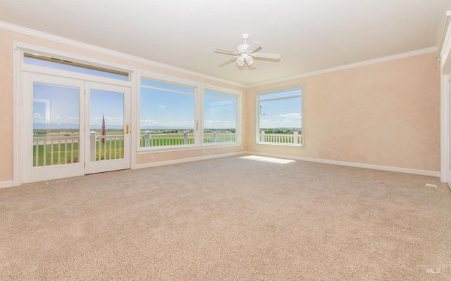 8864 Rim Rd, Nampa, ID 83686