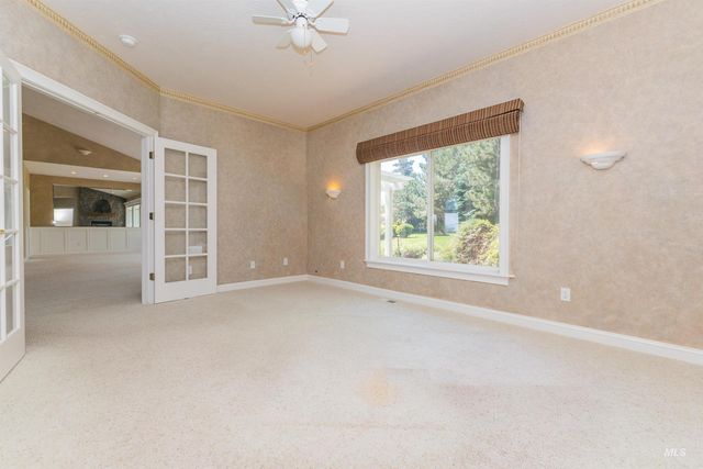 8864 Rim Rd, Nampa, ID 83686