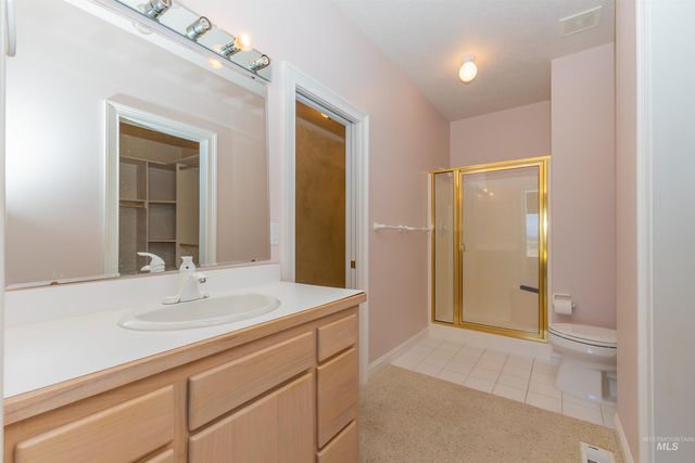 8864 Rim Rd, Nampa, ID 83686