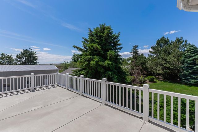 8864 Rim Rd, Nampa, ID 83686
