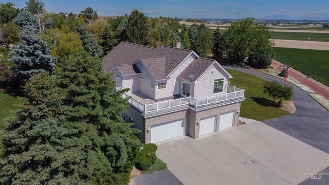 8864 Rim Rd, Nampa, ID 83686